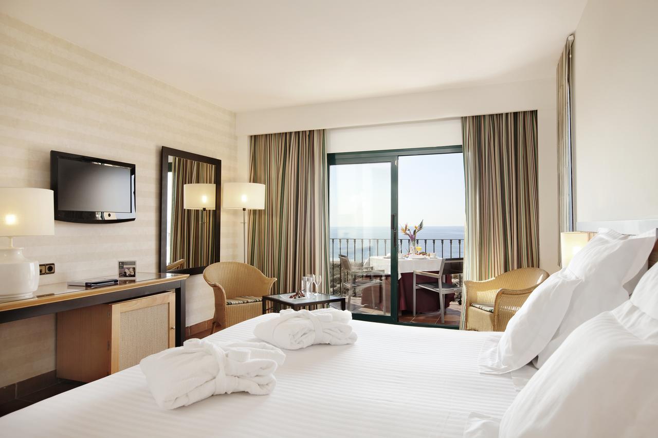 Barcelo Mar Hotel